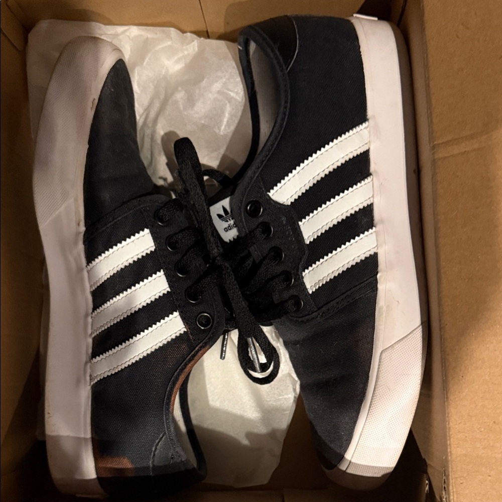 Adidas Men's Black and White Canvas Sneakers